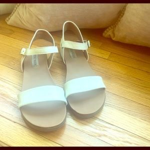 ☀️White leather sandals☀️